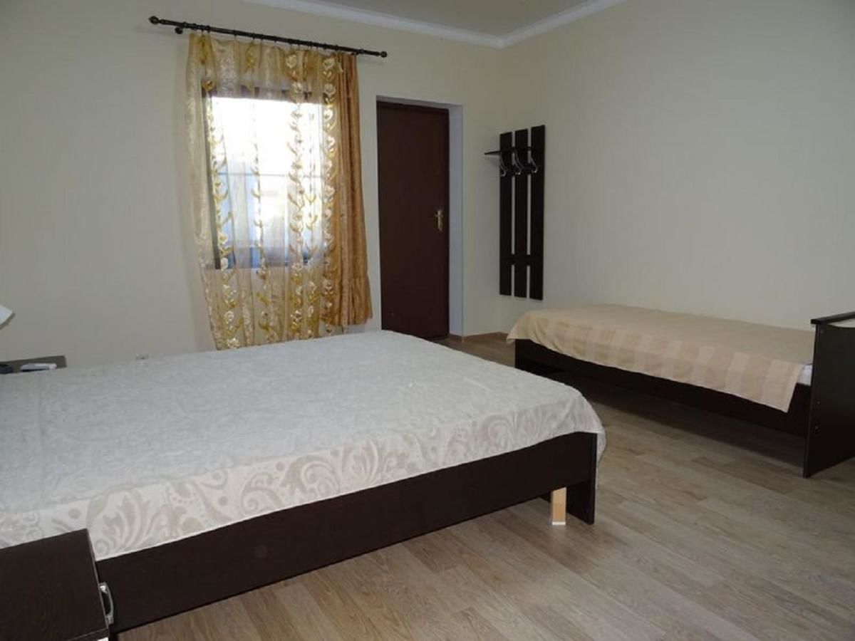 Отели типа «постель и завтрак» Гостевой дом «Лавровишня» Сухум-43